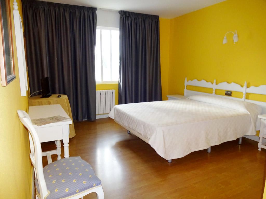 Hotel Millan 尼格雷亚 外观 照片